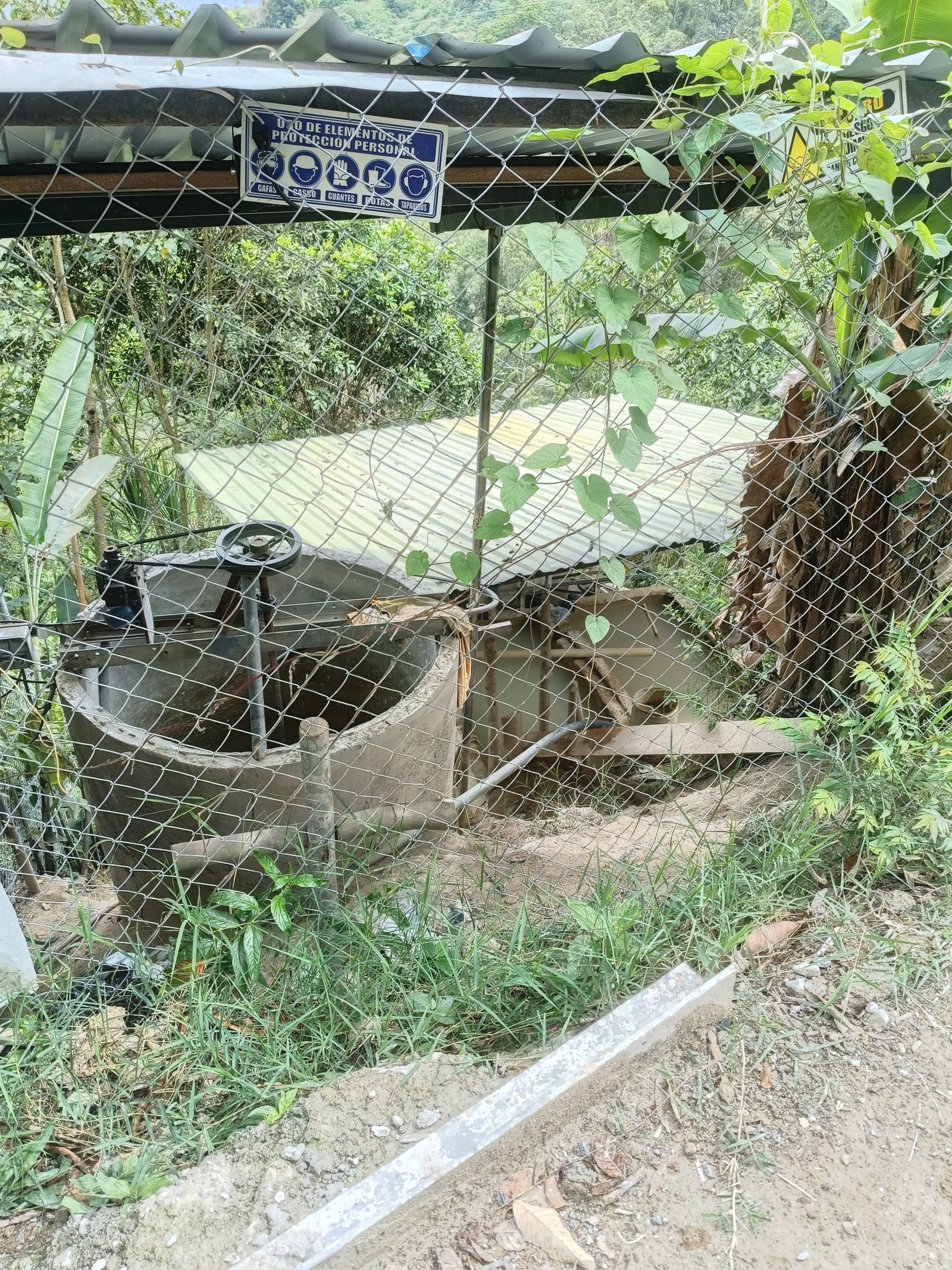 BENDICIENDO MOLINO Y MINA SANTA ELENA